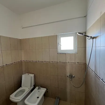 240 * Sarandë